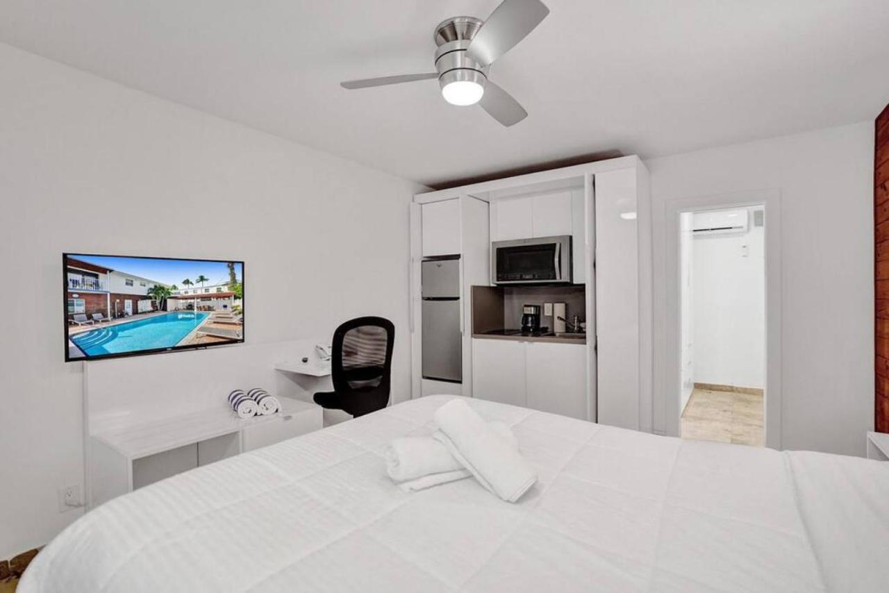 Waves Beach Town Cozy Studio Apartment ปอมปาโนบีช ภายนอก รูปภาพ